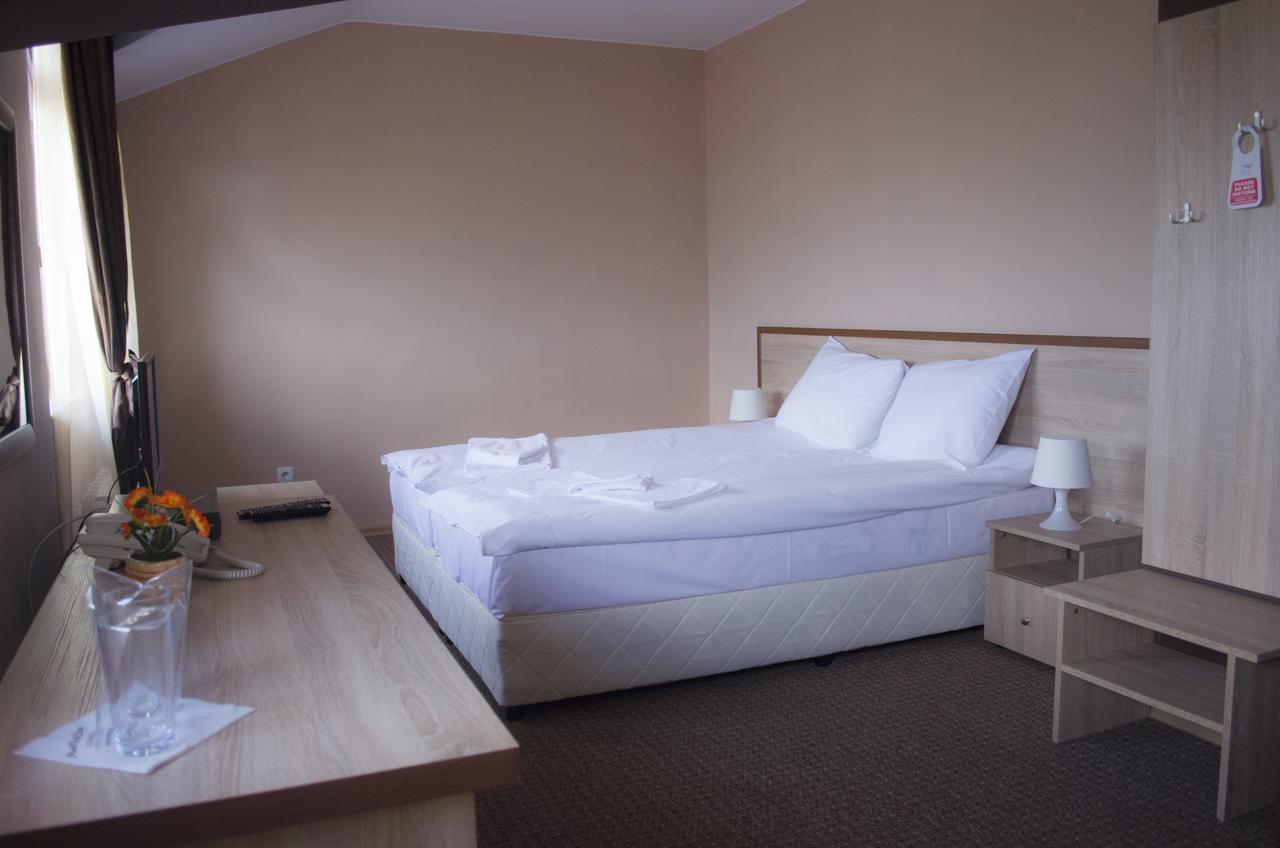Maribel Spa Hotel Koprilova 外观 照片